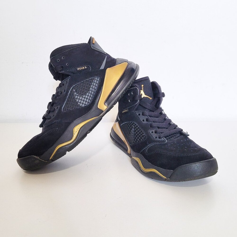 Nike Air Jordan Mars 270 GS Black & Gold Sneakers BQ6508-007 - Size 6Y